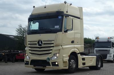 تصویر شماره 4 از آلبوم تصویر زمینه مرسدس بنز آکتروس (Mercedes Benz Actros)